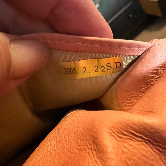 Chanel CC pink pebbled leather long kiss lock wallet - Picture 9 of 10